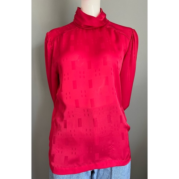 Vintage Avon fashions : red polyester blouse - Picture 2 of 14